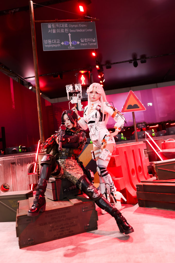 Cindercity cosplay in NCSOFT at G-STAR 2025