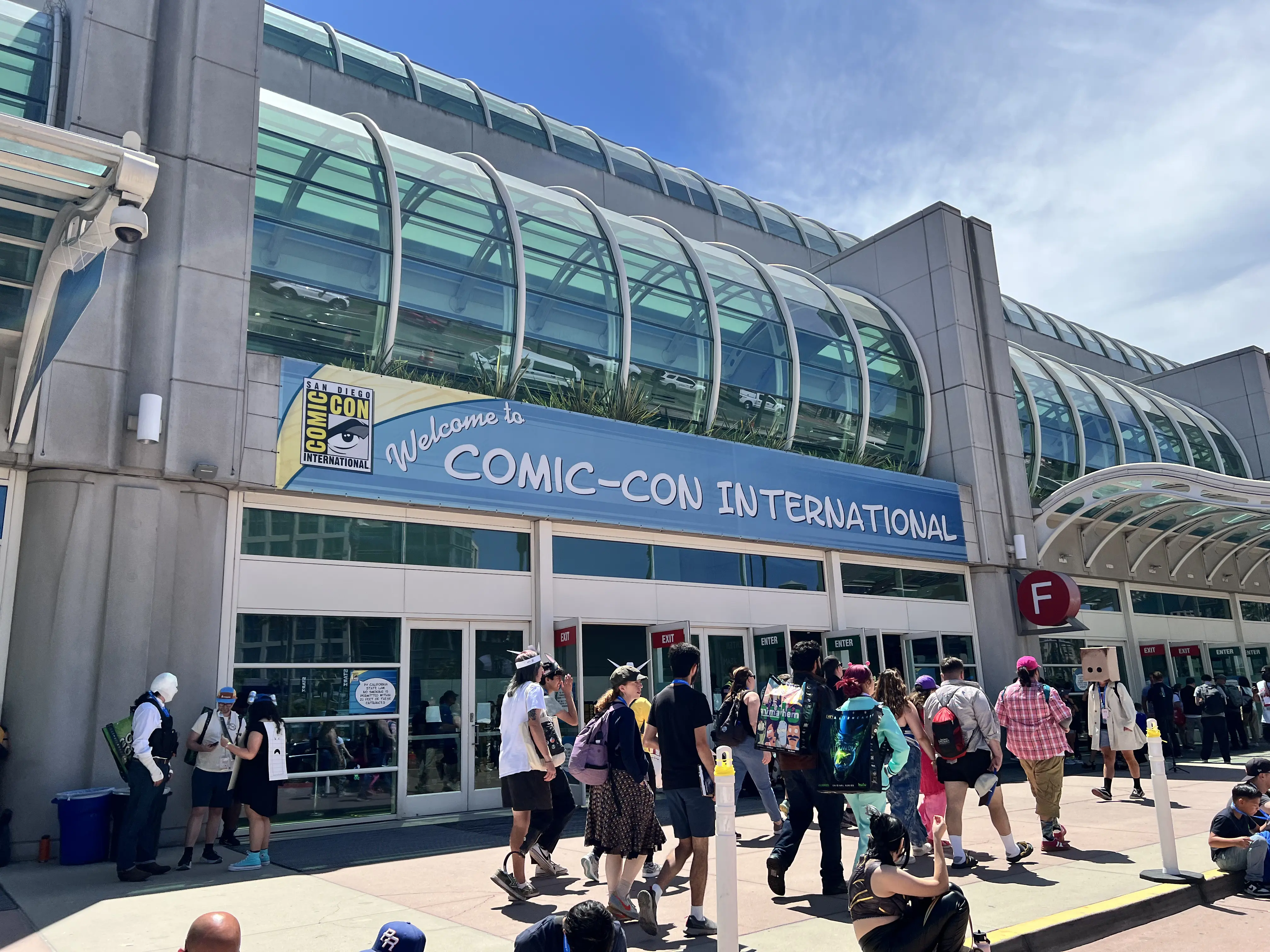 SDCC entrance: san diego convention center