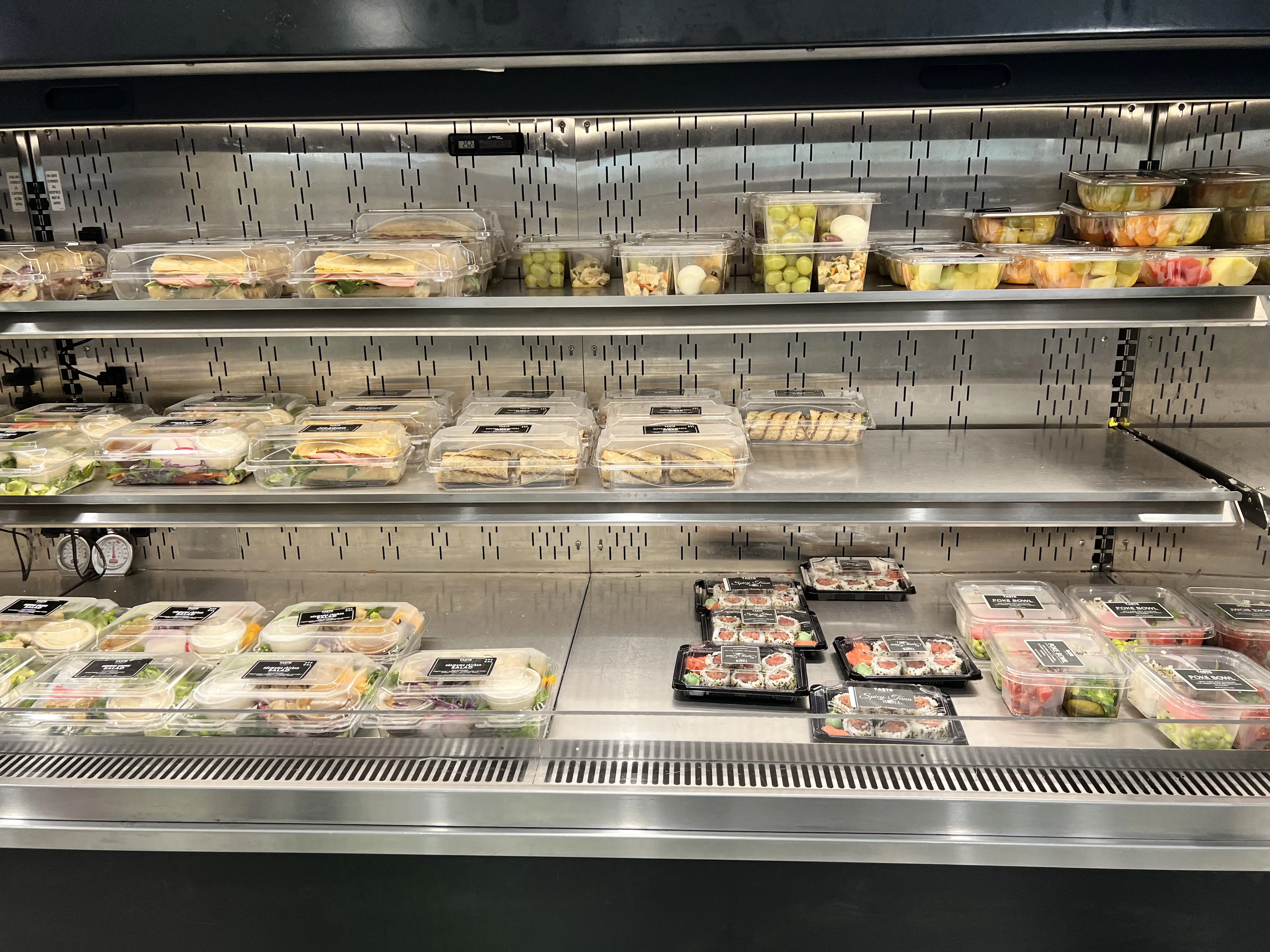 food-court-groundwork-at-LACC-anime-expo-sushi-roll-and-bento-sandwich